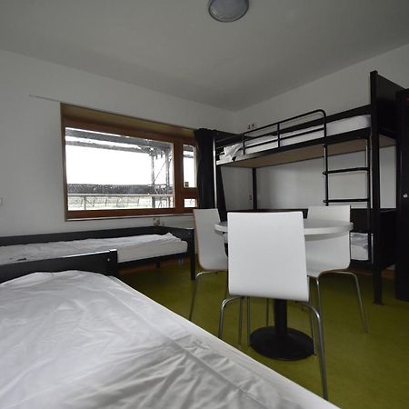 Auberge De Jeunesse Hi Paris Yves Robert Buitenkant foto